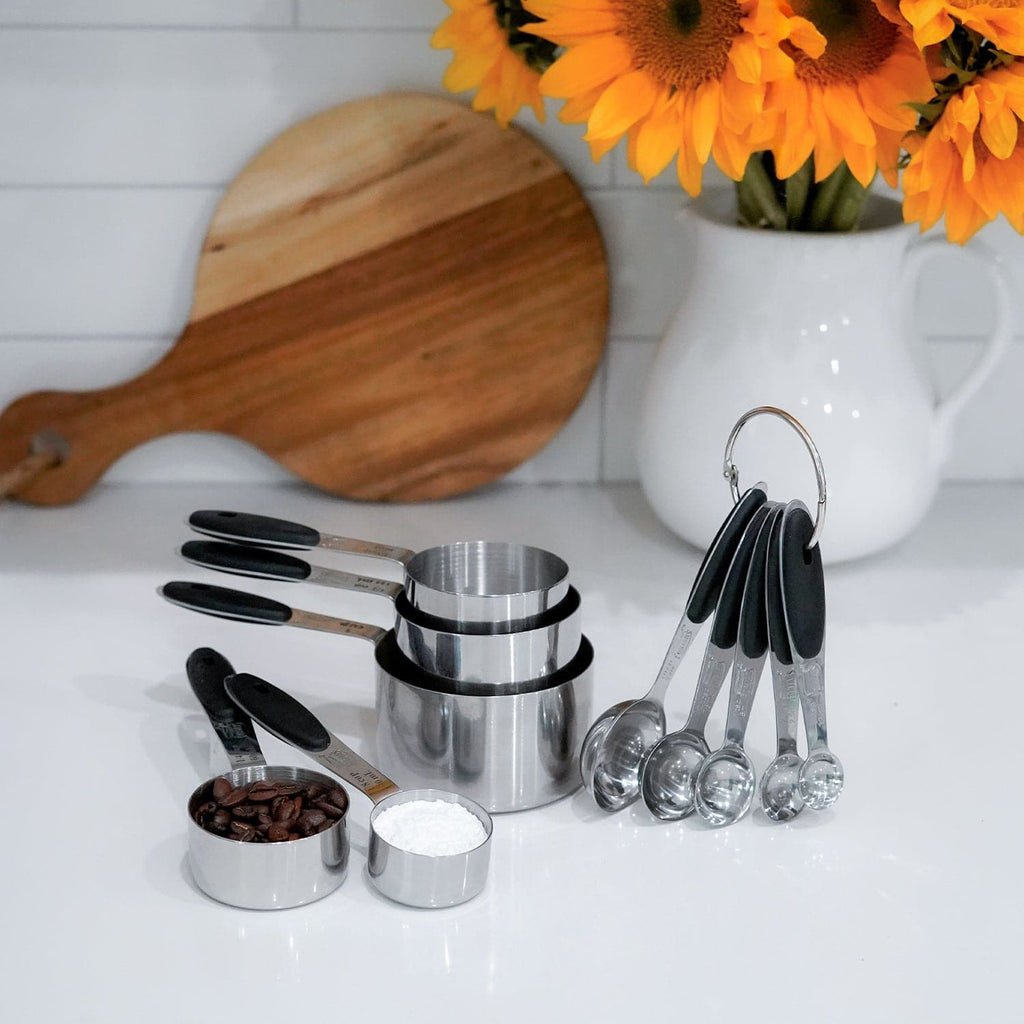 Measuring cups & spoons set